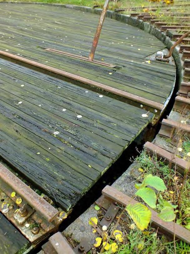 Vändskivan utgör en tekniskt central del av anläggningen. I nuläget bär ännu vändskivans spår men det är osäkert hur länge till.