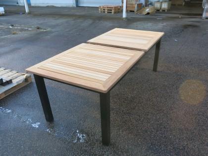 Avslut: 11:39 Bord New York 156x100 svart/teak 2316-017