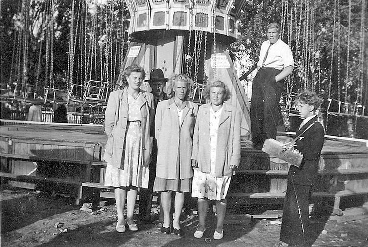 Karin och Alice Johansson, Trombäljen nr 2, Bruket,