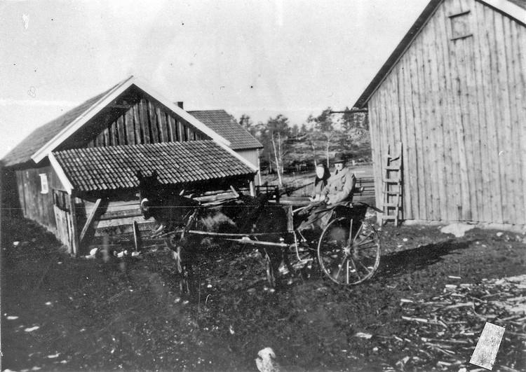 Henny och Algot Olsson, Trombäljen nr 22,