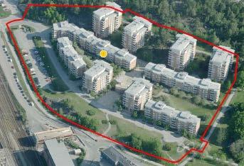 I början av 1980-talet planerade Solna Stad för att successivt kunna bygga ut det nedlagda militärområdet mellan Stora Frösunda och Rittorp / Järva krog med 2.000 lägenheter och ca 80.