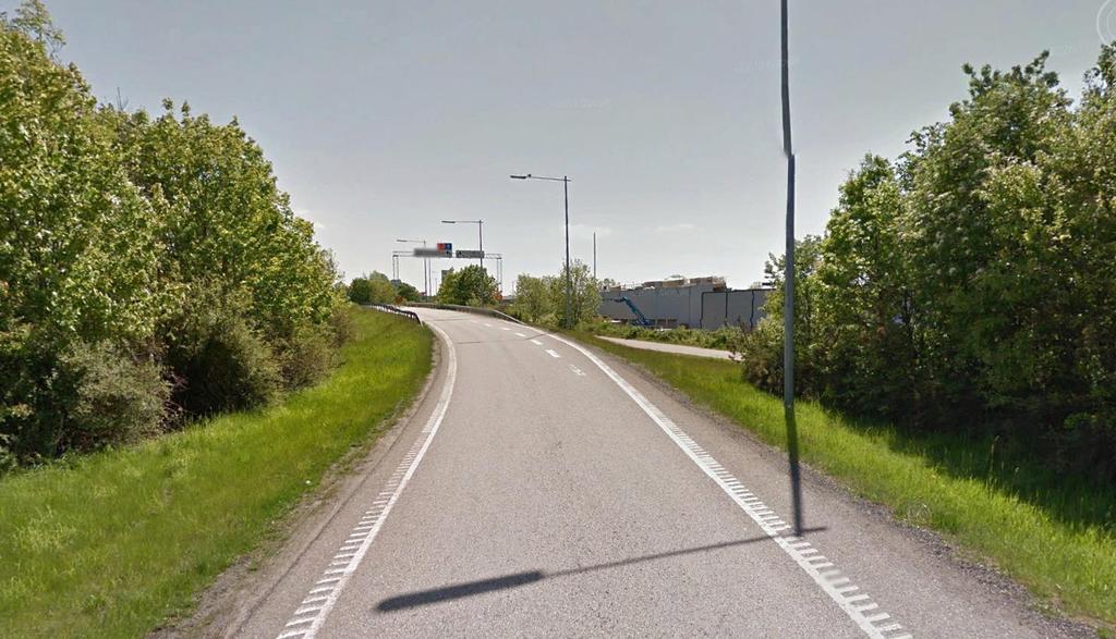 Notera att avstånden är ungefärliga samt att markanvändningen på bilden inte använts i riskberäkningarna. Figur 7.