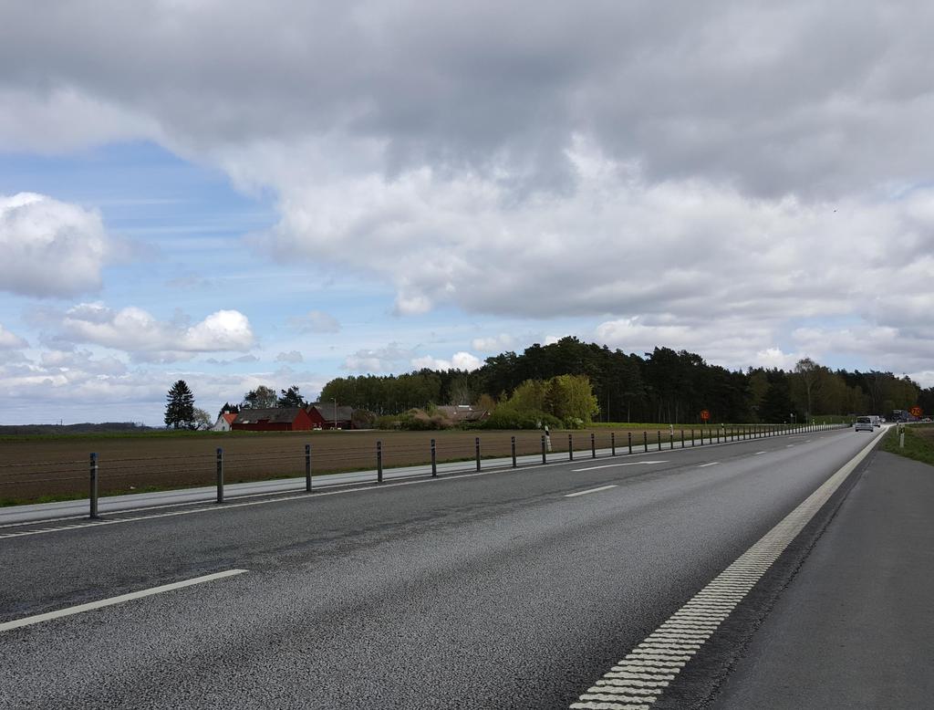 upp. Därför finns det kapitel som i denna version helt saknar innehåll och kapitel som kommer Yta att för kompletteras bild ytterligare då mer information