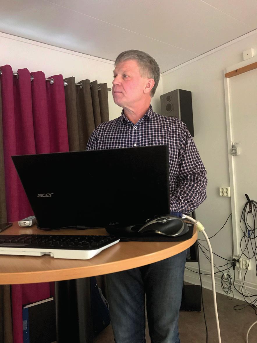 Foton från vår träff Sid 2 Deltagarna vid träffen Sid 3 Kenneth