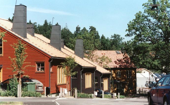Området ligger nära befintlig tätortsbebyggelse och föreslås bebyggas som ett tätt och småskaligt bostadsområde utifrån trädgårdsstadens idéer.