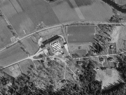 Väveriet i Uddebo Sida 6 av 9 1217-161 1966 1949 1912 Figur 4. Flygbilder/vybilder över Uddebo Väveri.