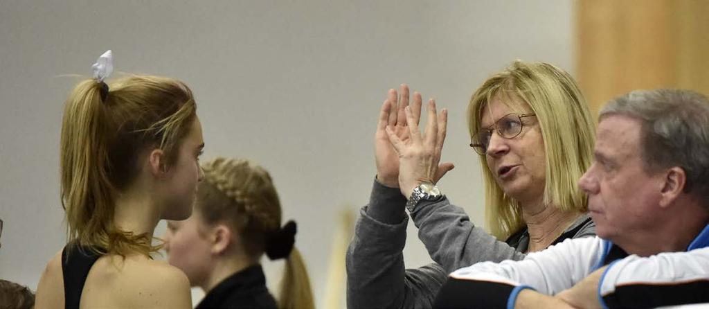 Fler och bättre LEDARE och TRÄNARE Utbildningarnas utvecklingsarbete uppstartat Formerna och innehållet för många av friidrottens utbildningar har arbetats om under 2017, vilket kommer att ge ökad