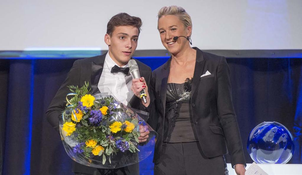Utmärkelser Silvermedalj Bo Wallsten Fredrikshof Bengt Jönsson Turebergs FK Lars Gustafsson IK Ymer Håkan Säwemark IK Ymer Lisbeth Polgård Falu IK Stefan Fougman Gefle IF Hans Envall Gefle IF