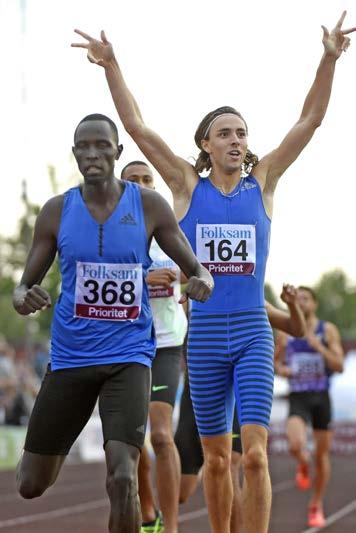Godkända svenska rekord 2017 Män utomhus 800m 1:45.13 Andreas Kramer Sävedalens AIK Karlstad 25. 7.2017 Diskus 71.29 Daniel Ståhl Spårvägens FK Sollentuna 29. 6.2017 Stav 5.