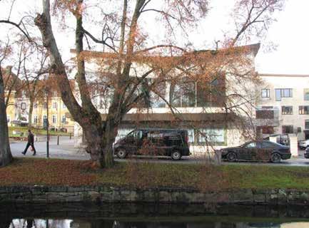 Kvarteret Bandvävaren Under 1700-talet hade fabrikör Sven Lendahl sina bandväveriverkstäder i kvarteret, därav namnet. Dessa verkstäder hörde till Alströmers manufakturverk.