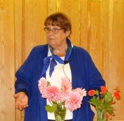 Anne-Mette a r uppvuxen pa A h Stiftsga rd i Bohusla n, da r Bengt Pleijel var pra st och fo resta ndare under tjugosex a r.