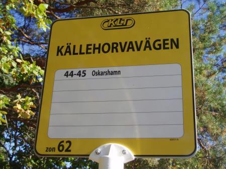 6.6 Hållplatsinformation Med några få påstigande är det tillräckligt med hållplatstopp (hpl-namn, zon-nr, linje-nr inkl. slutdestination) och telefonnummer till trafikupplysning/ trafikstörning.