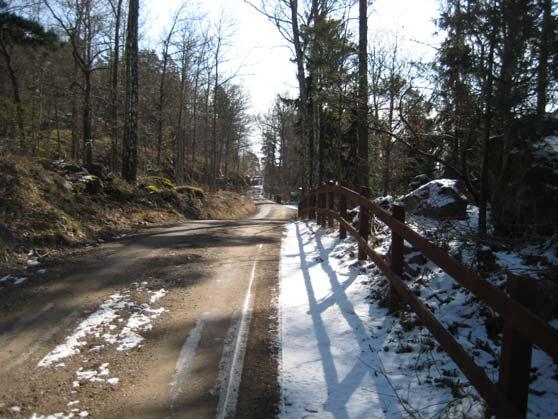 17 (25) Bild 18. Punkt E3.Vägavsnitt på Roxenbadsvägen.