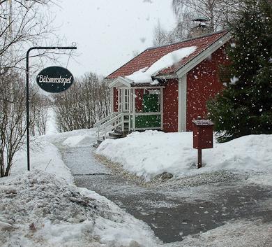 Org. nr 802451-6190 Plusgiro 49 27 37-2 www.danderydsfotoklubb.se Sida 5(8) Godkänd bild är avsedd att användas i medlemsmatrikel. Denna kommer inte att finnas öppet på webben.