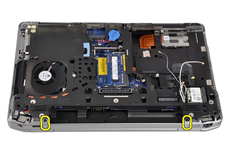 a) SD-kortet b) ExpressCard (ExpressCard-kort) c) batteriet d) hårddisken e) den optiska enheten f) kåpan g) tangentbordsram h) tangentbordet i) bluetooth-modul j) handledsstödet 3.