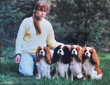 cavalierer från 1972 och min första kull föddes 1974. En bra fråga.