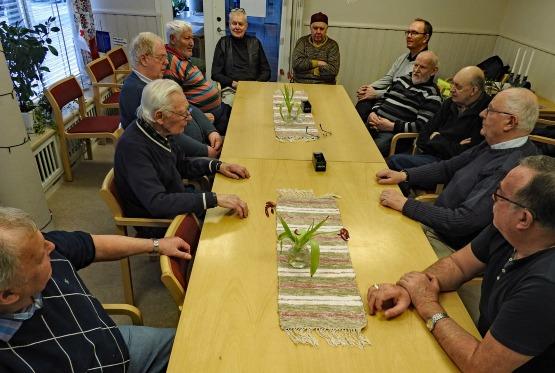 00 från blå kiosken och på samma gång ta Horborga Naturum med fika. Lar-Erik/Anders kollar läget med Opel Inge Andersson - ifall det passar bra den 21 mars.