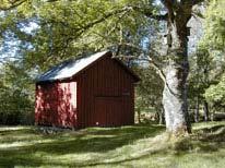 anpassat för rullstolsbundna. Området ägs till större delen av Alingsås kommun. Naturreservatet bildades 1993.