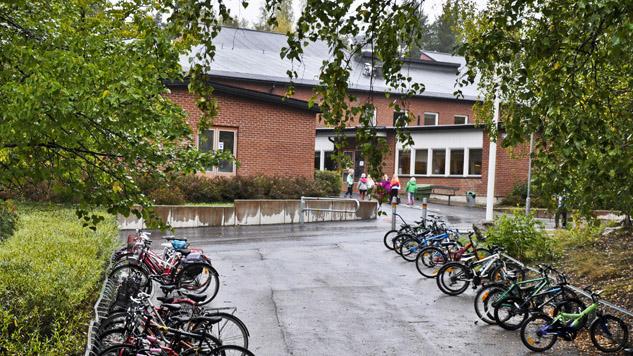 Sjökarbyskolan Sjökarbyskolan är en väl etablerad F-6-skola med integrerad grundsärskola i skolåren 1-4. Skolan präglas av kunnig och behörig personal och glädje. 08-540 818 92 http://www.osteraker.