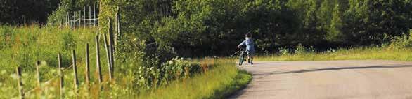 HALLARYDSRUNDAN, 29 KM Hallarydsrundan är en vacker runda som går längs Helge å, från Småland till Skåne och tillbaka.