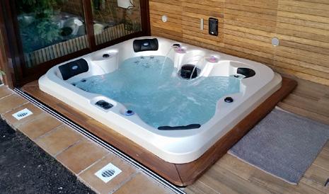 Spabaden är utrustade med det bästa Top of the line jets, det senaste inom reningsutrustning samt energieffektiva Gecko massagepumpar och cirkulationspump för bästa massage och