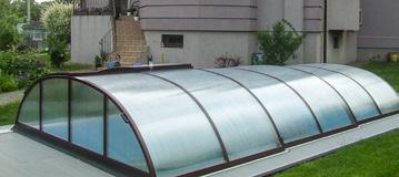 ALU Pooltak Kanalplast (polykarbonat) i hela taket.