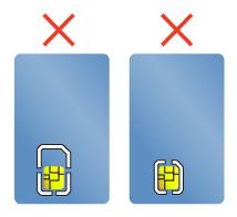inte in smartkort med skåror i datorn. Då kan smartkortläsaren skadas.