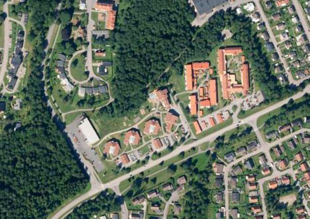 1 UPPDRAG WSP Sverige AB, avdelning Geoteknik i Göteborg, har på uppdrag av Ulricehamns kommun utfört geotekniska undersökningar på fastigheten Stockrosen 1 i södra delen av Ulricehamns stad.