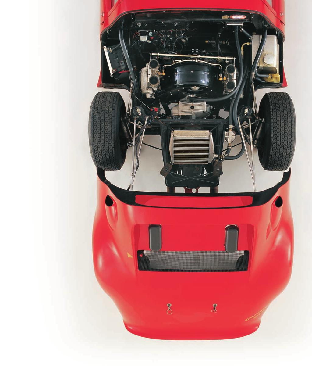 Ingenjör Hans Tomala, som för övrigt var pappa till 911:ans 6-cylindriga 2-litersmotor, fått uppdraget av Dr Ferry Porsche, att producera en tävlingsbil för GT-racing.