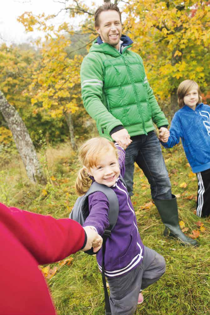 Styrning och uppföljning av nämndernas verksamheter I DETTA KAPITEL REDOGÖR VI för kommunens 21 verksamhetsområden samt styrningen och uppföljningen av nämndernas och bolagens verksamheter inom de