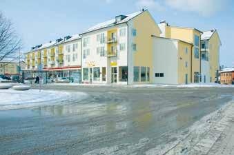 Bostäder byggs i kvarteret Järnet, vid Hasselbacken, vid Granitvägen, via Granängstorget och vid Kryddvägen. Det är viktigt att det byggs med olika upplåtelseformer.
