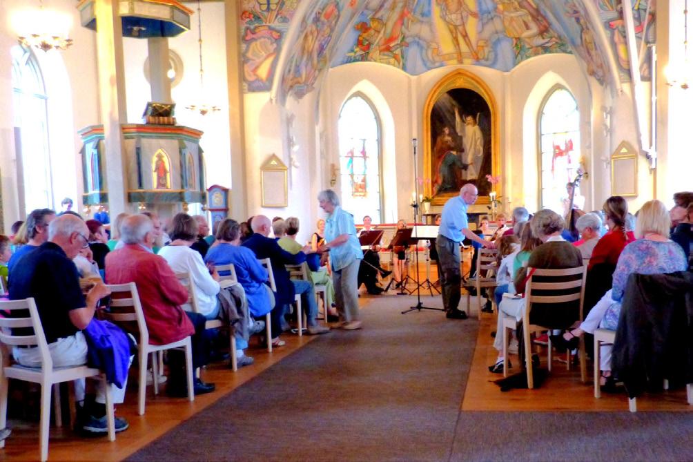 Skallsjö kyrkas 150-årsjubileum Var med och fira! 6 Skallsjö fick sin första kyrka på 1200-talet. Den blev med tiden för liten och byggdes ut under 1600-talet.