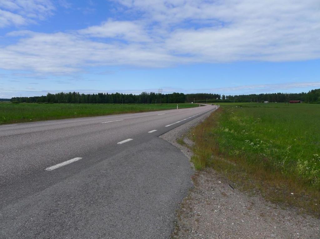 Figur 3. Det öppna landskapet mot Norra Brunn Dessa utblickar är mycket viktiga för trafikanternas upplevelse av vägen, som i övrigt är relativt monoton.