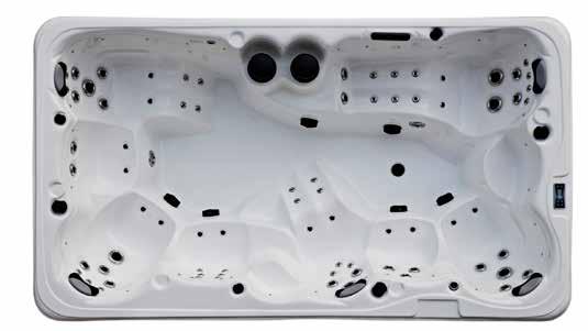 8 personer, 3 liggsäten 3200 x 2200 x 980 mm, 2700 liter 3st 2,0 HP + cirkulation pump 0,53 HP + Luftpump 1,5 HP Rostfria