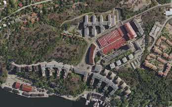 Brofästet på Kvarnholmen ska utformas så att den östra udden påverkas så lite som möjligt. Udden ska då delvis dölja brofästet sett från farleden för Stockholms inlopp.