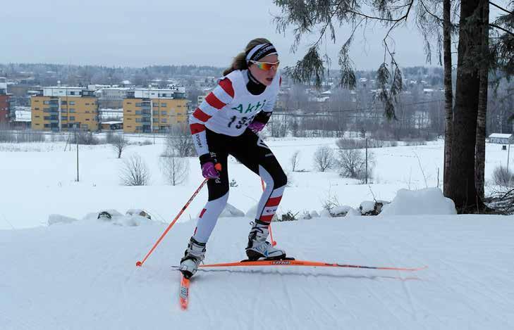 Projekt/investeringar/banunderhåll Under sommaren utvecklades skidlandet i samarbete med Pargas Stad som även byggde ut frisbee golfbanan runt skidlandet.
