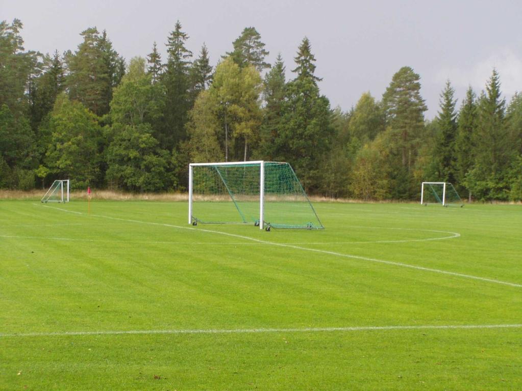 Taxa för kommunala idrotts- och fritidsanläggningar Fotbollsplaner Ishall Gymnastiksalar Simhall Idrottsplatser Sporthallar Teknik- och samhällhällsbyggnadsnämnden får för varje kalenderår besluta