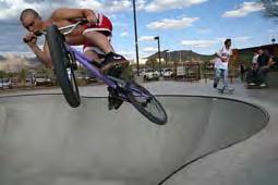 skateboardanläggning (Redovisas ej vid fritidsgårdar.) minigolf badplats - offentlig badplats pulkabacke skidbacke elljusspår (Vid snö anordnas ibland skidspår vid elljusspår.