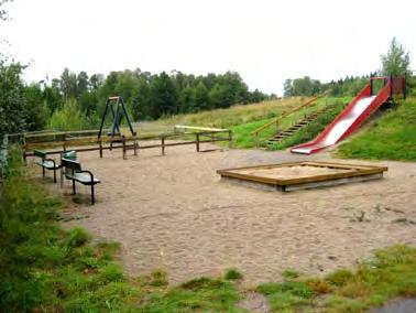 stadsdelarnas grönområden Ritorp Grönstrukturen idag Ritorp är till stora delar ett nybyggt villaområde med stora hus på relativt små tomter.