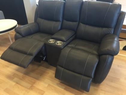 Biosoffa med två elektriska recliners 0772-138 Avslut: 20:18 3 - sits soffa