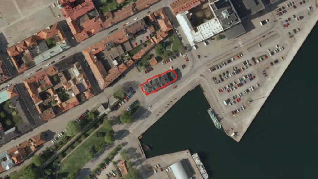 Samhällsbyggnadskontoret Planbeskrivning 6(30) Plandata Planområdet ligger med anslutning till Tullhamnen på sydöstra delen av Kvarnholmen (se karta nedan).
