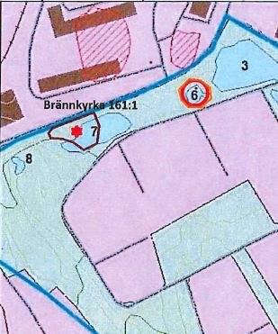 Sida 6 (13) Genom planområdet går gatan Östbergabackarna, vilken löper längs kanten av hela Östbergahöjden.