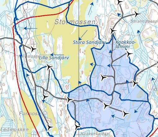 FCG DESIGN OCH PLANERING AB Mikonkeidas vindkraftspark 83 Bild 9.11. Stormossen och avrinningsområden i anslutning till den (med blått) och uppskattade huvudsakliga strömningsriktningar (blå pilar).