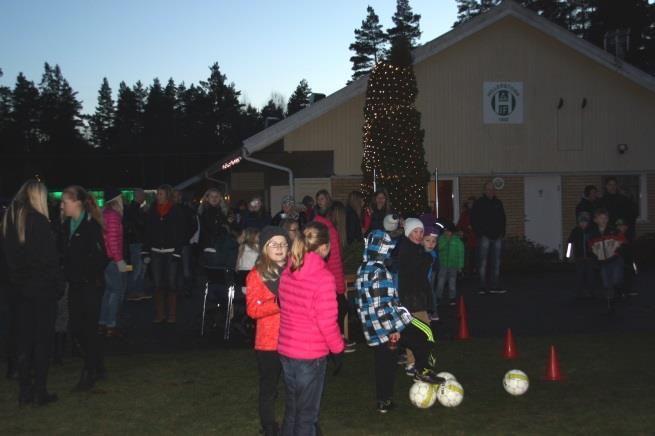 o Årsavslutning för ungdomslagen i Nov. på Storåvallen i form av Julmarknad.