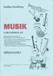 Boken hjälper eleverna att orientera sig i stadieövergångarna, både när det gäller att komma igång med studierna på högstadiet och i fortsatta studier efter den grundläggande utbildningen.