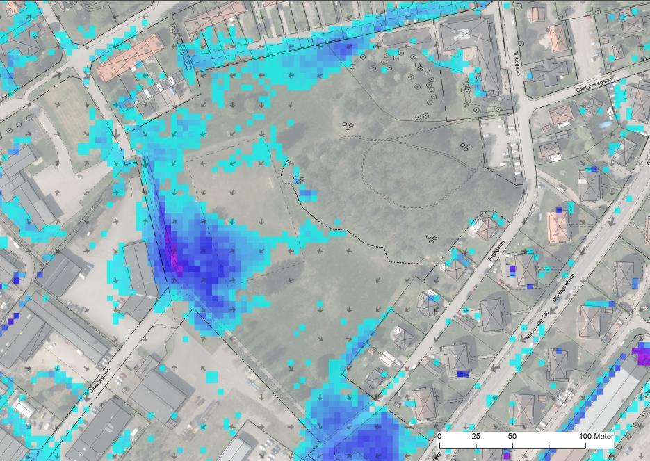 Vid schaktningsarbeten 2018 nära Smedjegatan inom en ledningsrätt inom planområdet påträffades en misstänkt förorening.