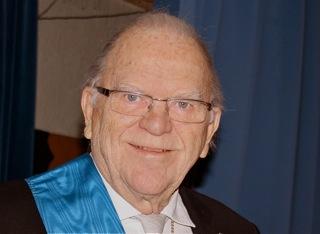 som visste. Guidning och besök på Galapagos är minutiöst kontrollerade. Exempelvis så reagerar inte sjölejon när människor kommer i närheten.