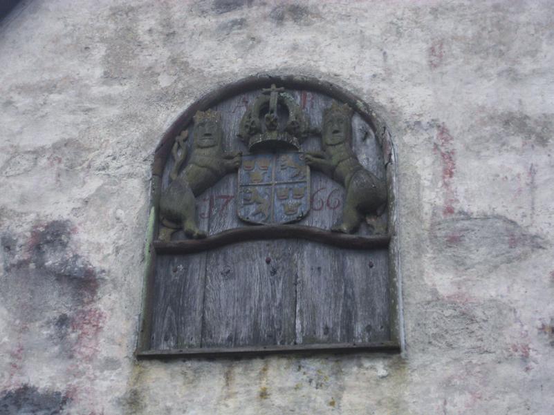 ARKEOLOGISK RAPPORT 2008:45 5 Inledning På uppdrag av Lannaskede kyrkliga samfällighet har Jönköpings läns museum utfört en arkeologisk förundersökning i samband med schaktning för dränering och