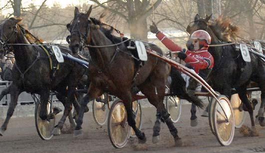 000 27 Kihlström Örjan 3 Angel Nicole 15,5 250.000 401 Lennartsson Per 4 American Glide 15,5 120.000 419 Goop Björn 5 Mellby Rapp 15,6 80.000 220 Uhrberg Thomas 6 Kahloa Gel 15,6 50.