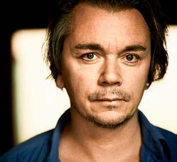 Efter sina hyllade liveföreställningar och sommar och vinterprat i radio, är Emil Jensen tillbaka med nytt album och ny föreställning.